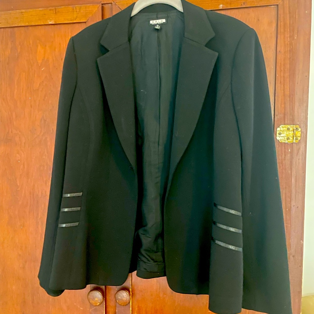Epic NY black blazer with linear details. Size 10